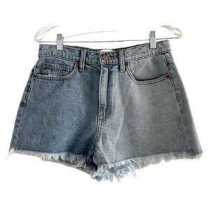 SNEAK PEEK VINTAGE(NWT) Women’s Blue Denim High Waist Two Toned Cut Off Shorts-M